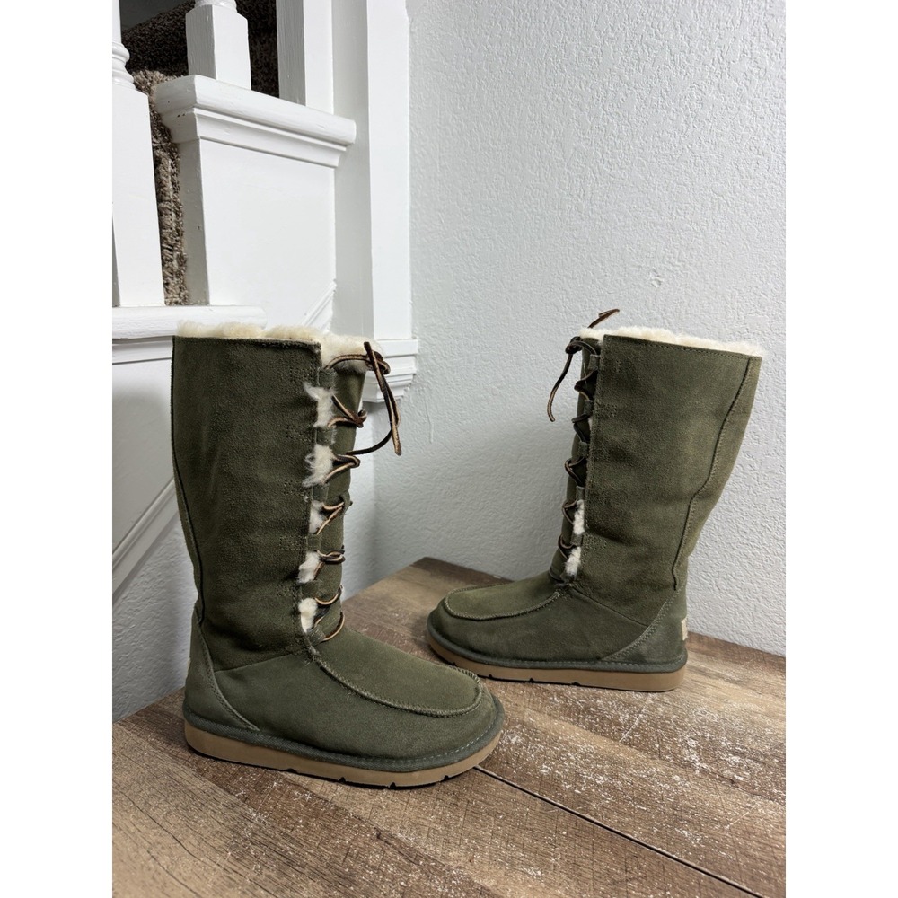 UGG Australia Whitley 5230 Green Suede Sheepskin Lined LaceUp Boots Women's Sz 6
